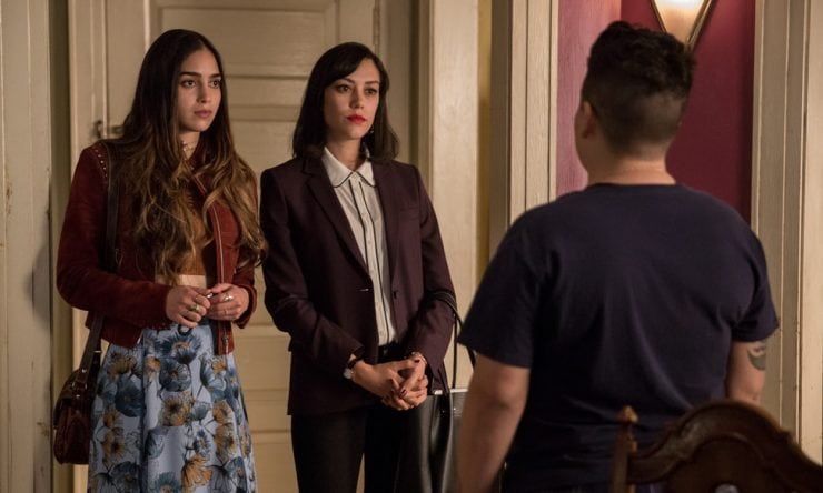 The Vida Series Has Been Renewed For A Second Season By Starz The Series Follows The Story Of Two Estranged Sisters Who Cannot Be Any More Different From The Vida Series Has Been Renewed For A Second Season By Starz The Series Follows The Story Of Two Estranged Sisters Who Cannot Be Any More Different From