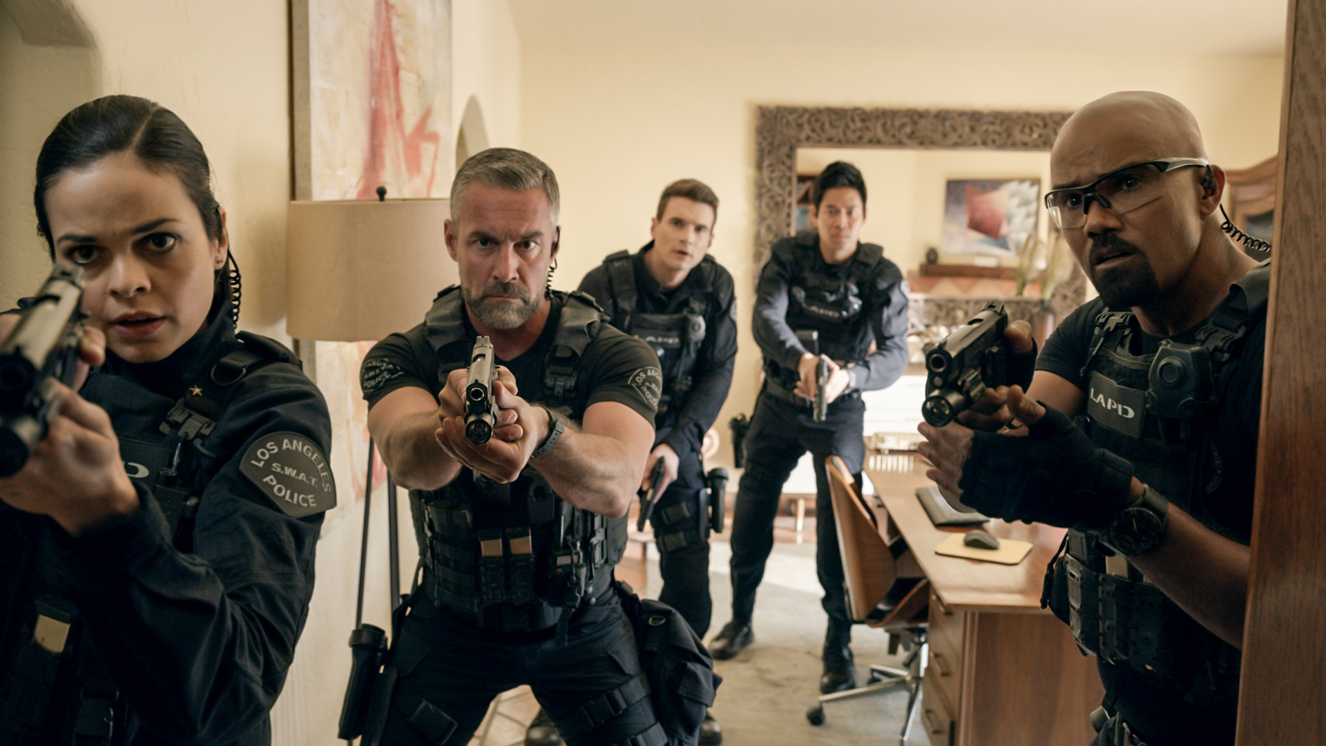 Swat Season 4 Release Date Cast New Season Cancelled